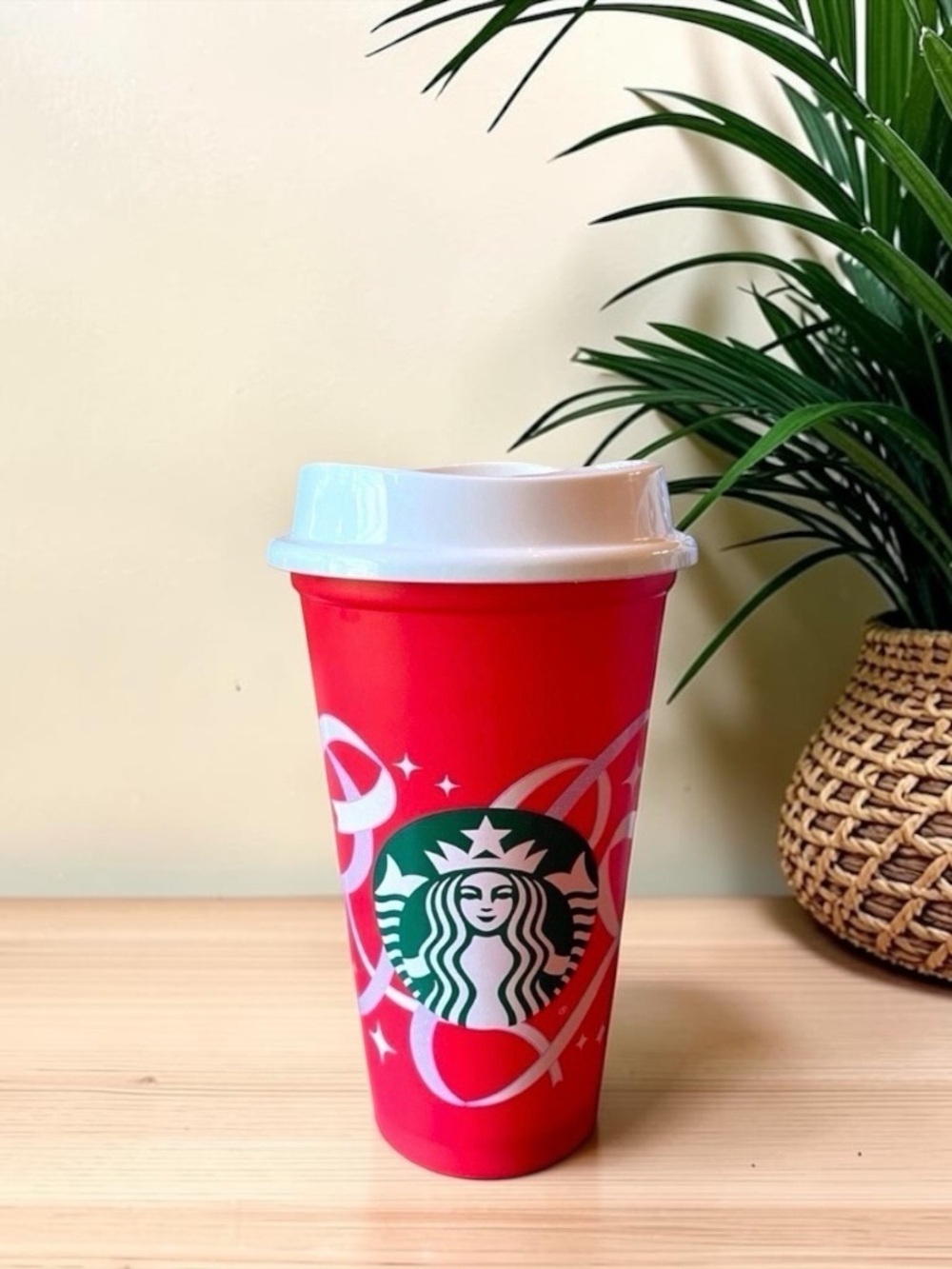 Starbucks 16oz Red 2013 Holiday Plastic Travel Mug Tumbler